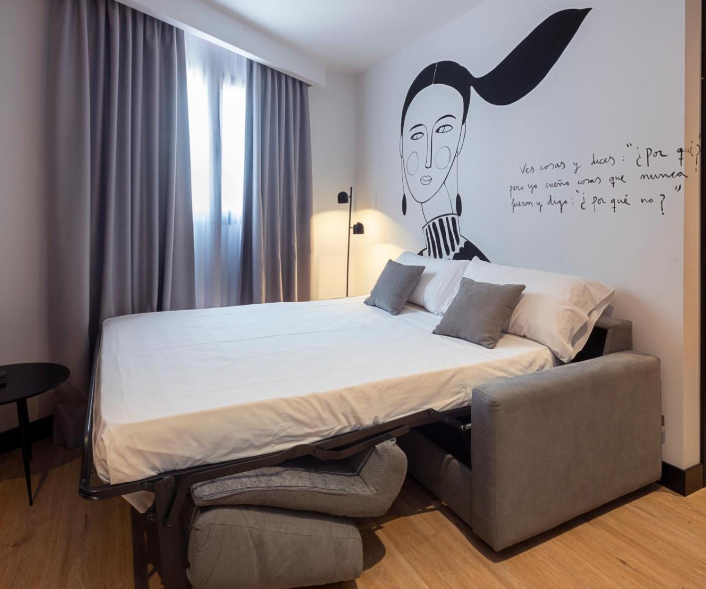 Sercotel Plana Suites Vall de Uxó 객실 사진